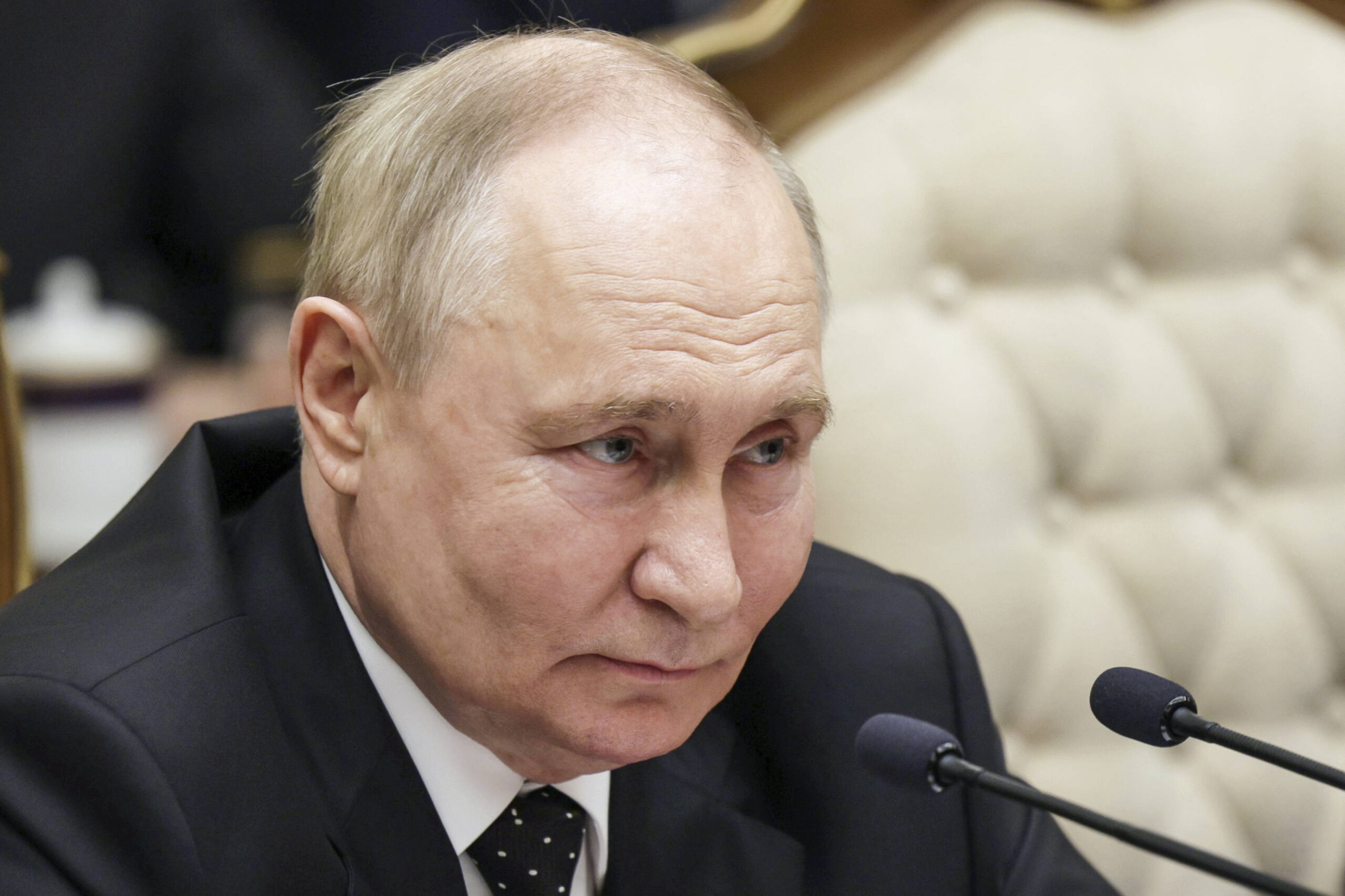 Médias bloqués : « La Russie met sur le même plan des médias ...