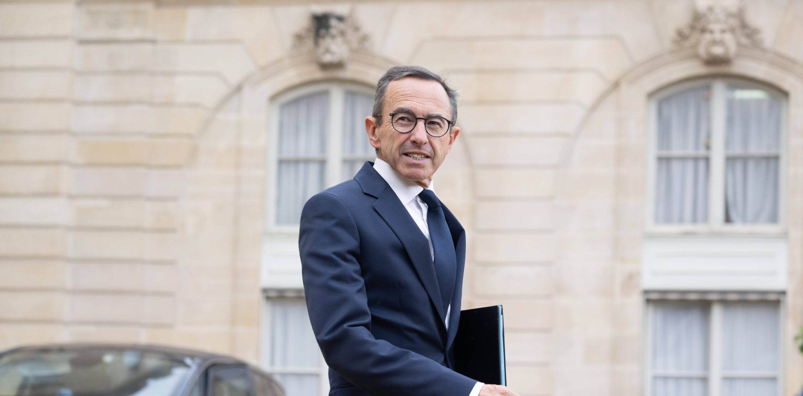 Paris: End of the weekly cabinet meeting at Elysee Palace