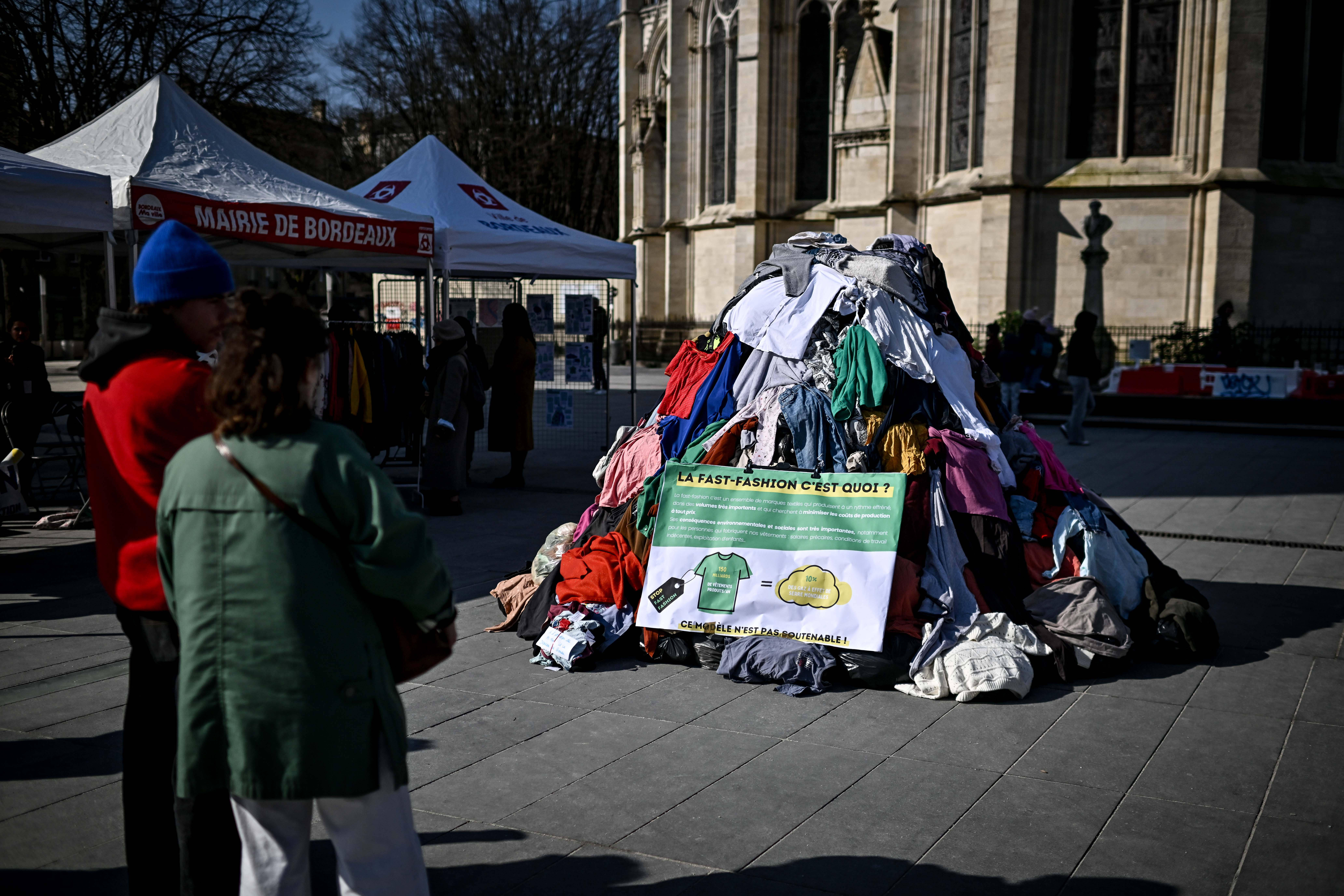 Stop fast fashion action in Bordeaux