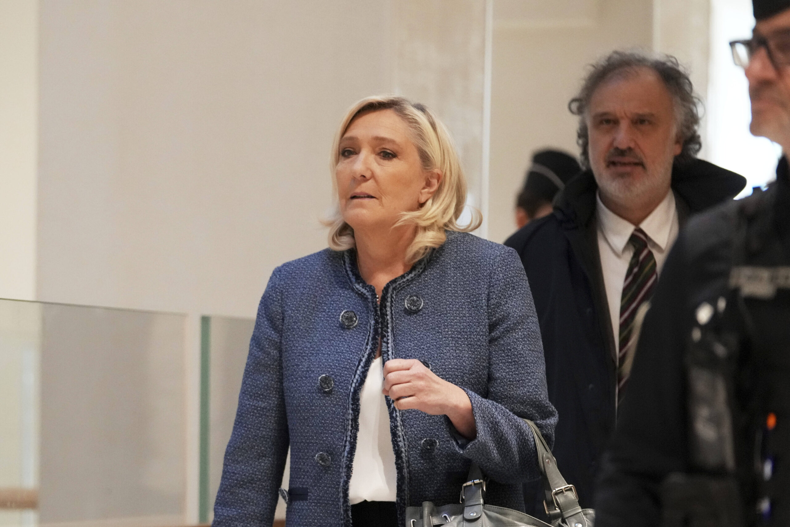 Jugement de Marine Le Pen : aux origines de la peine d’inéligibilité, la loi Sapin II