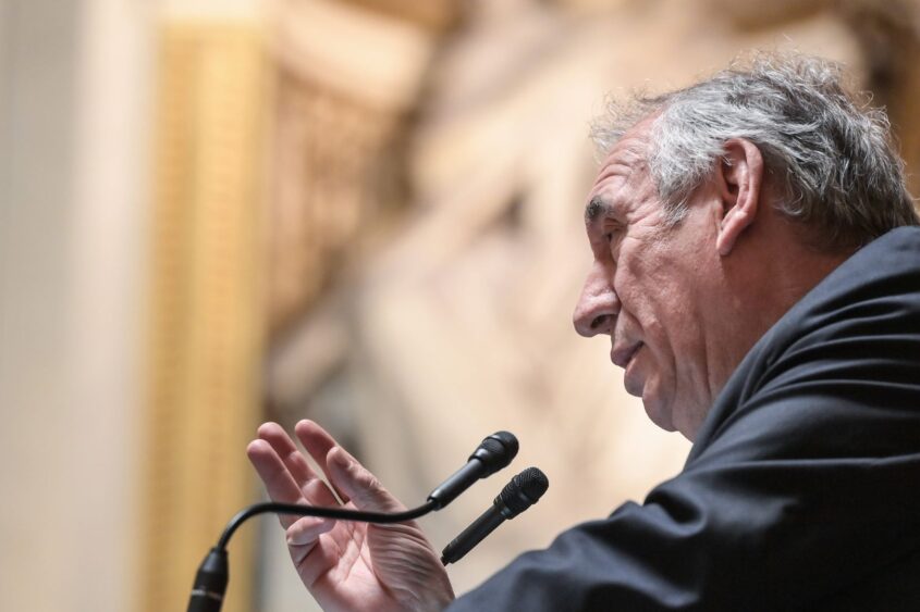 François Bayrou lance les consultations sur la proportionnelle : pourquoi cela va être compliqué