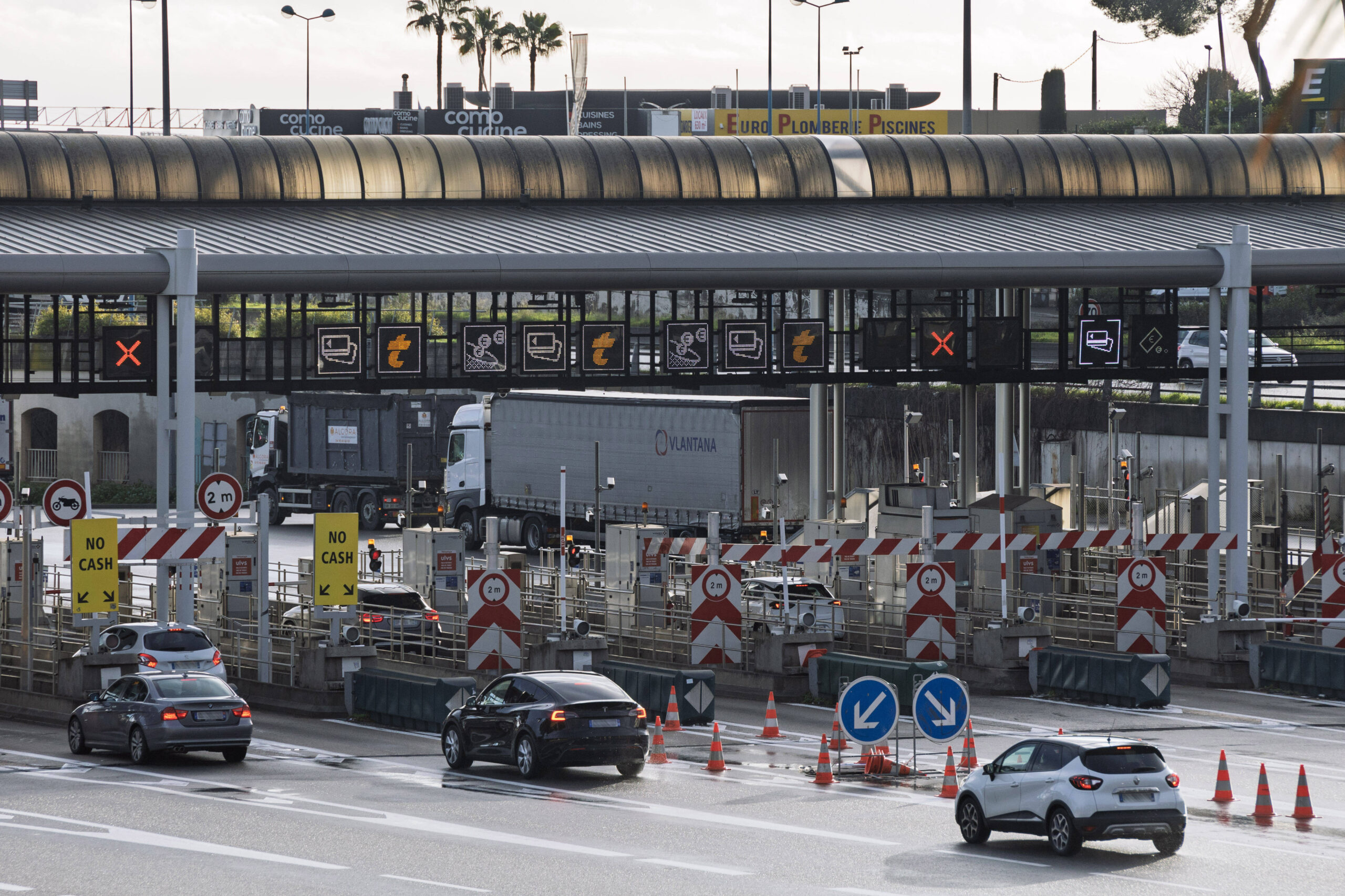 Vinci Autoroutes augmentation du prix des peages