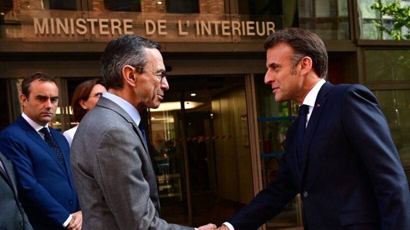 Par sa stratégie « des petits cailloux », Bruno Retailleau envoie « des  marqueurs de droite » et sème la zizanie avec les macronistes - Public Sénat