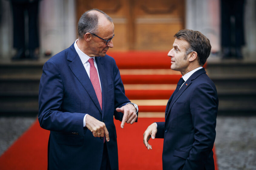 Conseil des ministres franco-allemand : Merz-Macron, « un tandem claudiquant »