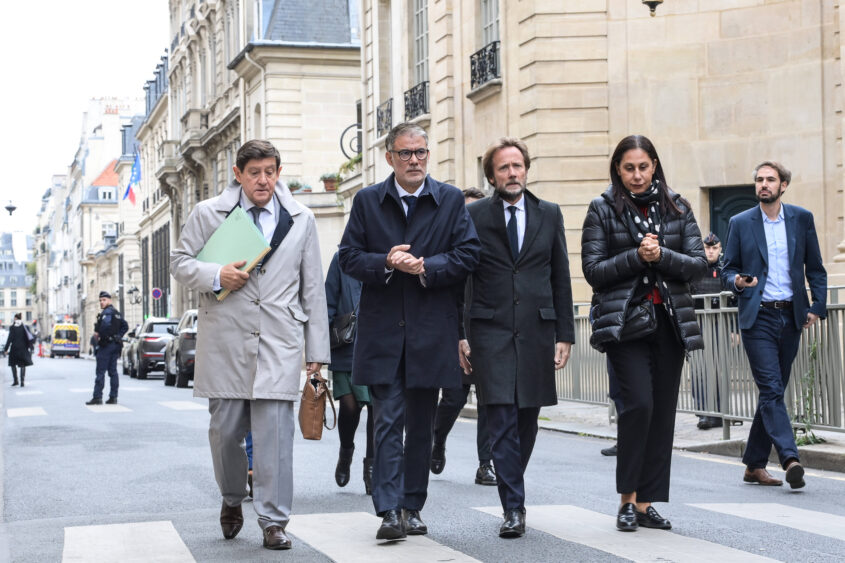 Le PS « déposera une motion de censure dès ce soir » si Sébastien Lecornu ne reprend pas ses « exigences »