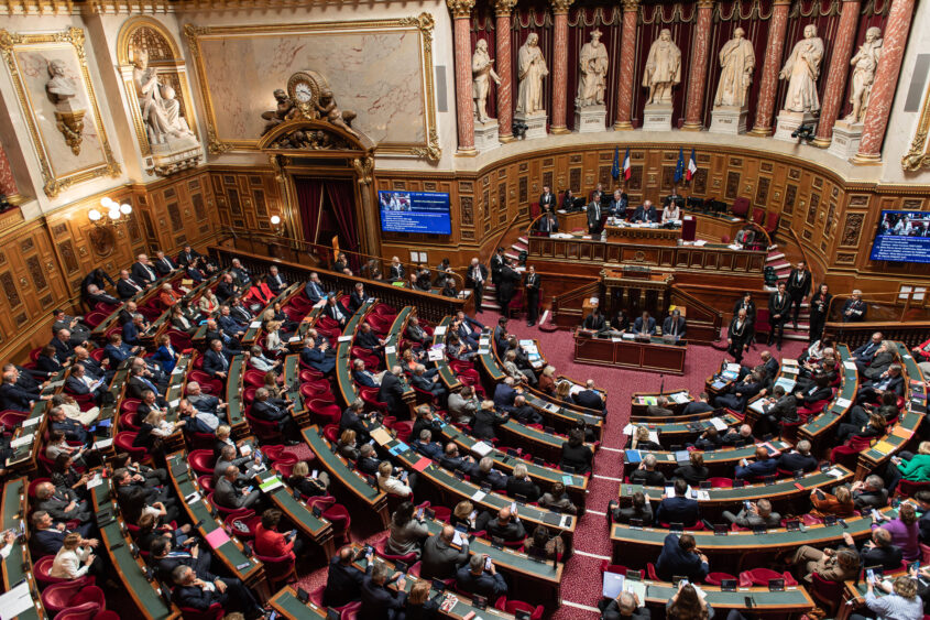 Fin de vie, budget, débat sur la défense et le narcotrafic, logement, police municipale : le calendrier parlementaire du Sénat se précise