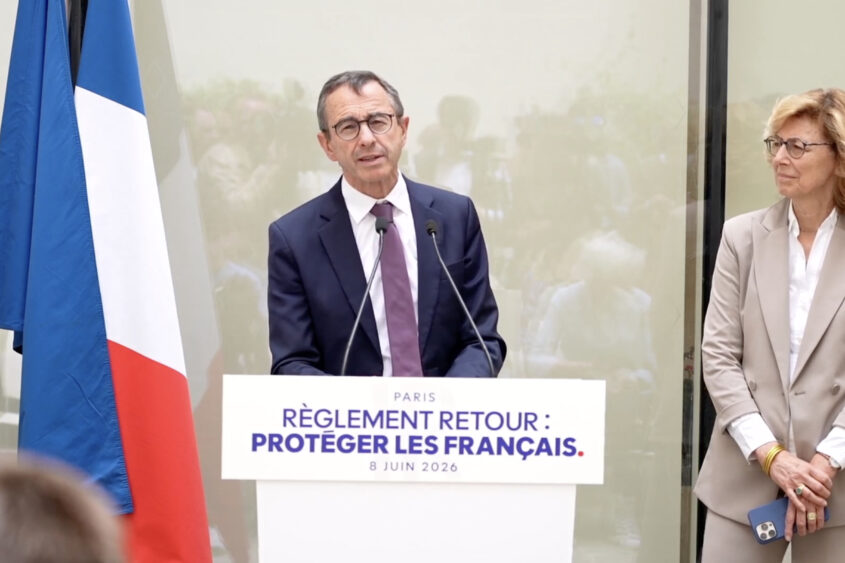 Déboutés du droit d’asile : Bruno Retailleau met la pression