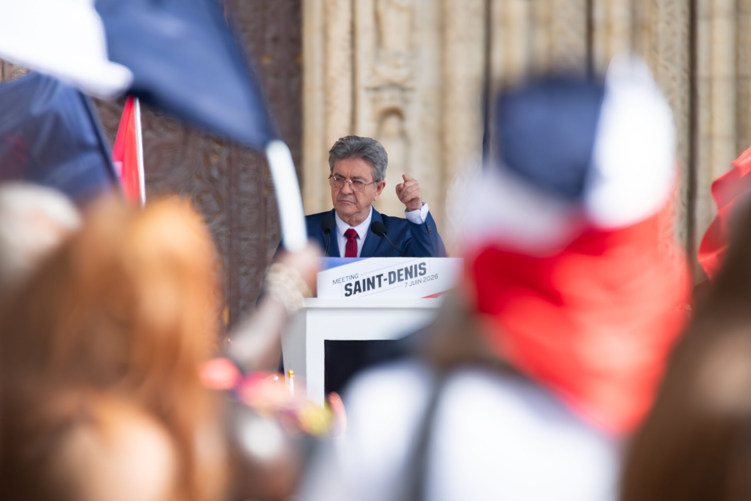 À Saint-Denis, Mélenchon frappe fort et veut s’imposer comme