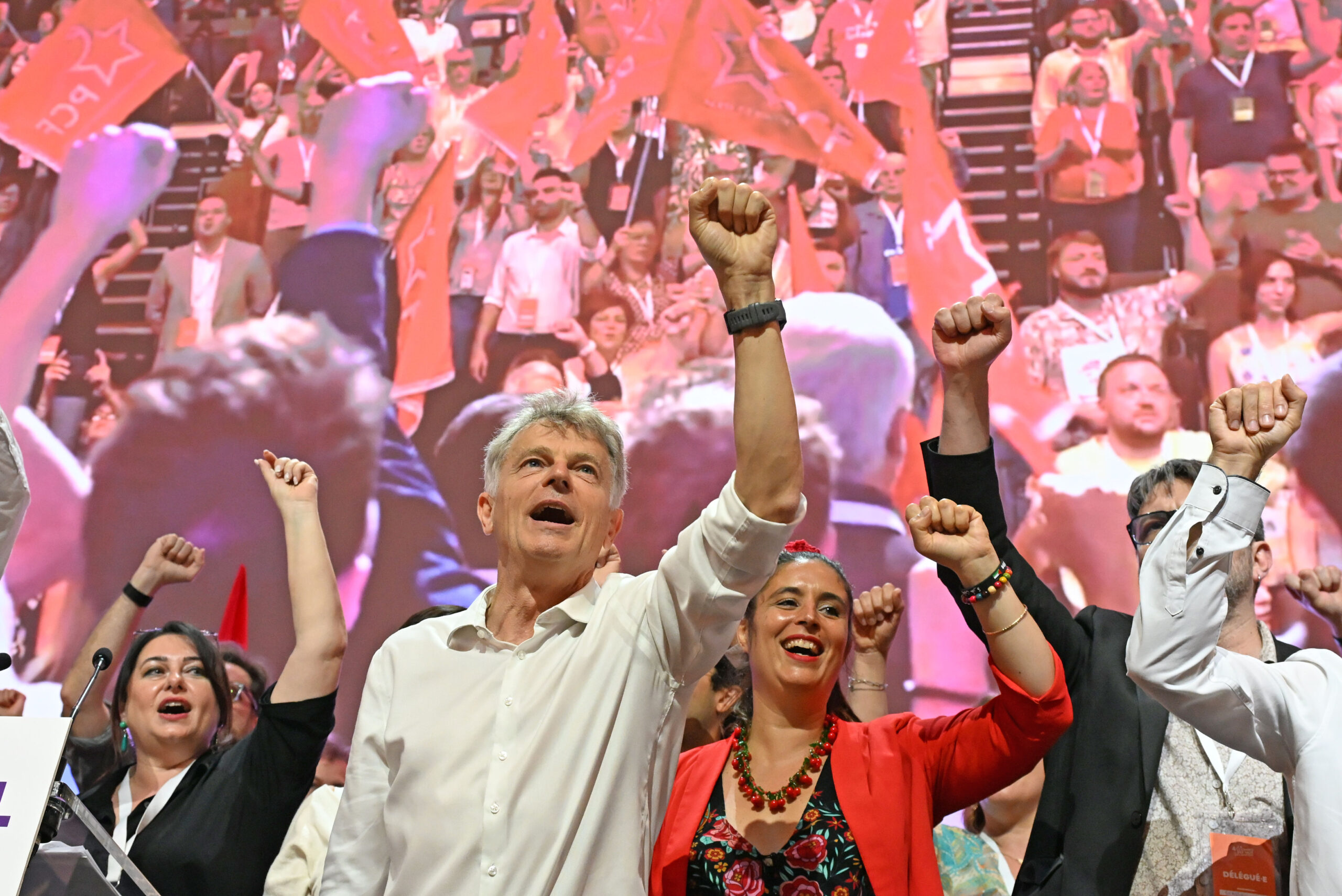 Présidentielle : la candidature du communiste Fabien Roussel, une épine dans le pied de Jean-Luc Mélenchon ?