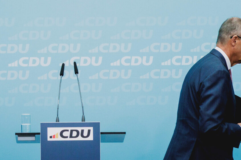 En Allemagne, nouvelle poussée de l’AfD, la gauche radicale gagne Berlin et le chancelier Friedrich Merz vacille
