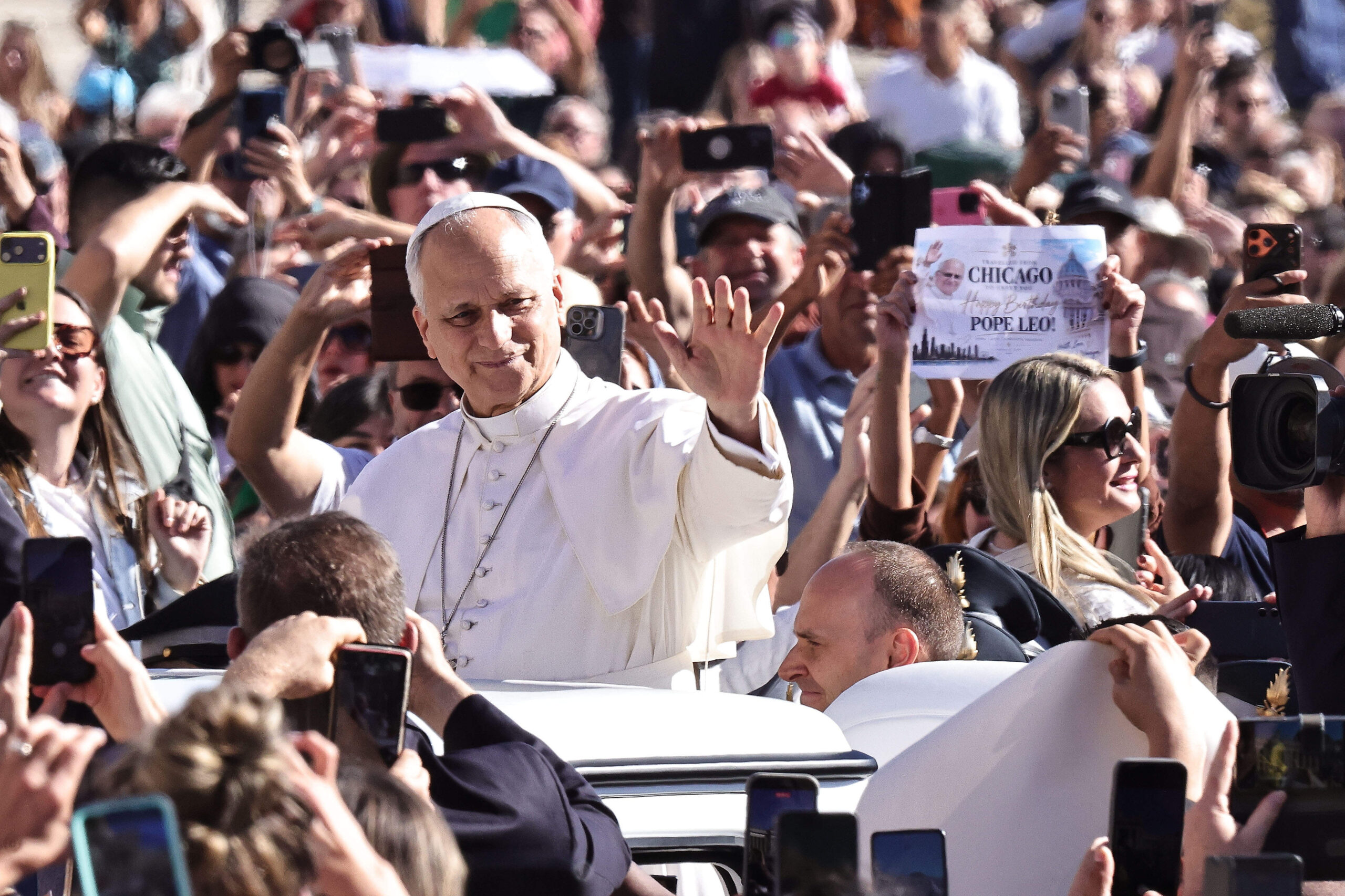 La visite du pape enfreint-elle le principe de laïcité ?