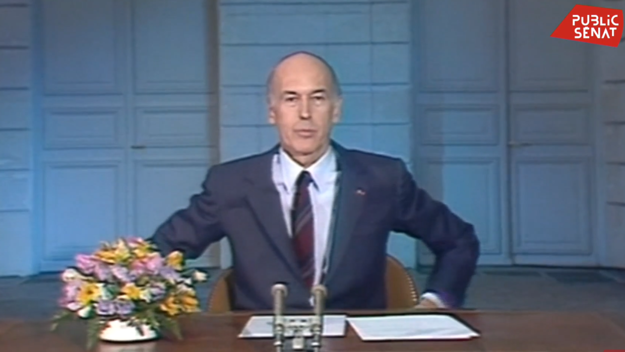 Peine Chagrin L Emotion Cachee Du Dernier Discours Du President Giscard Public Senat