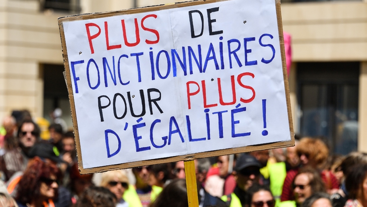 Gel Du Point D Indice Les Syndicats Decus Et Insatisfaits