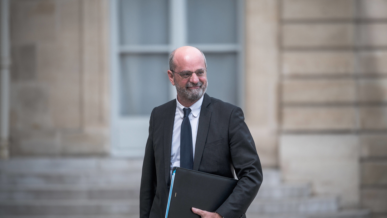 https://www.publicsenat.fr/sites/default/files/styles/pse_accueil_entete/public/thumbnails/image/sipa_01070864_000067.jpg?itok=6FjNn0Wv