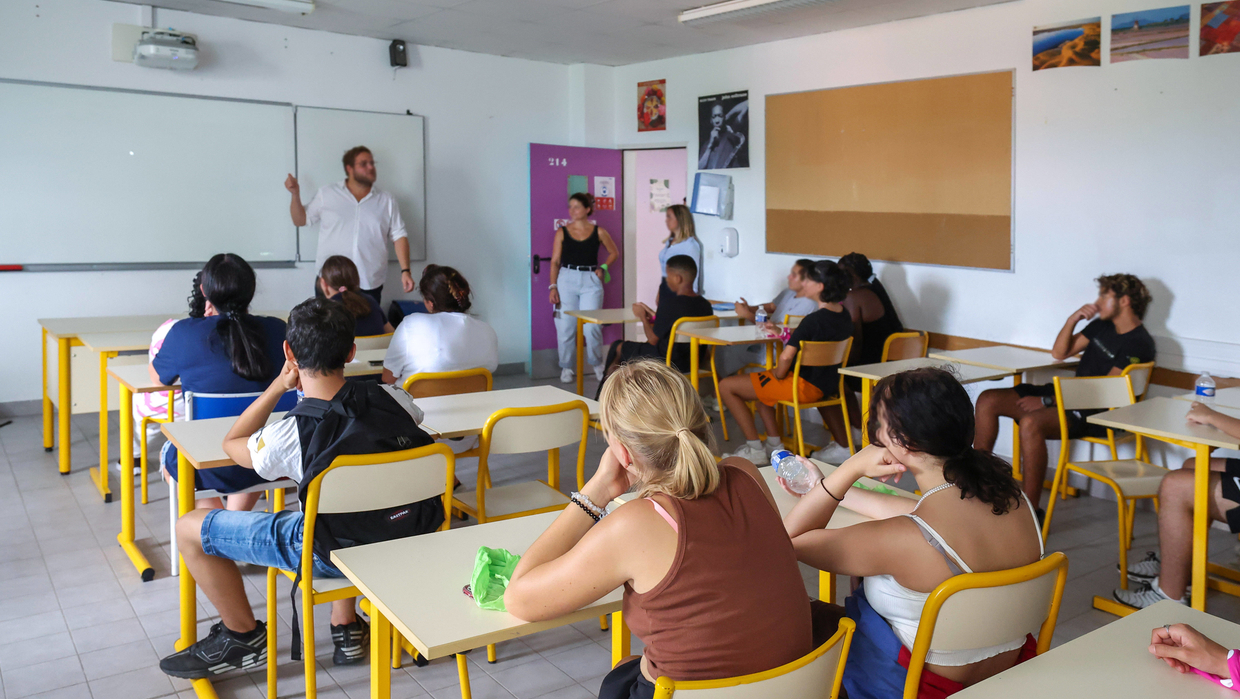 Revalorisation des enseignants la droite sénatoriale veut mettre fin