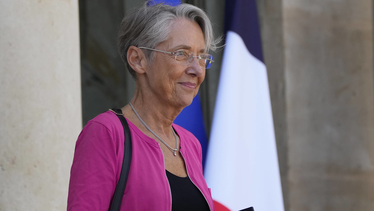 Élisabeth Borne nommée Première ministre son parcours, les dossiers