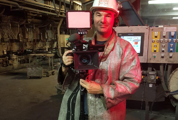 Eric Guéret dans l'usine d'Ascoval pendant le tournage de son film.