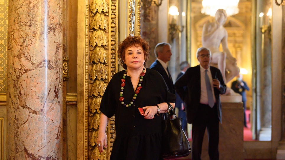 pics Esther Benbassa Sénat https www publicsenat fr article politique mise en retrait d esther benbassa il fallait reagir vite estime le president du