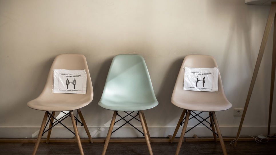 FRA : COVID-19 : Salle d'attente