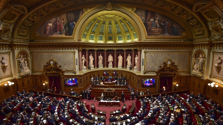 Les sénateurs réunis dans leur hémicycle, à Paris, le 2 octobre 2017
