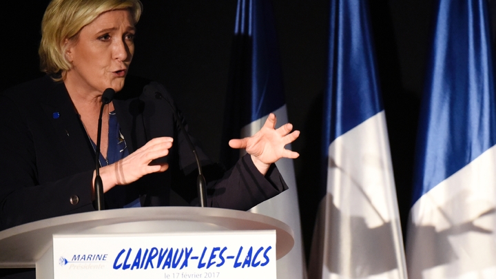 La présidente du Front national Marine Le Pen le 17 février 2017 à Clairvaux-les-Lacs, dans le centre est de la France