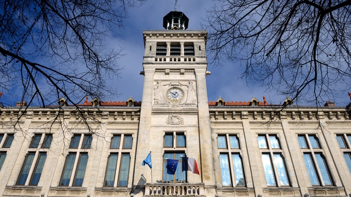 Vue de la mairie de Valence, dans la Drôme, le 4 décembre 2013