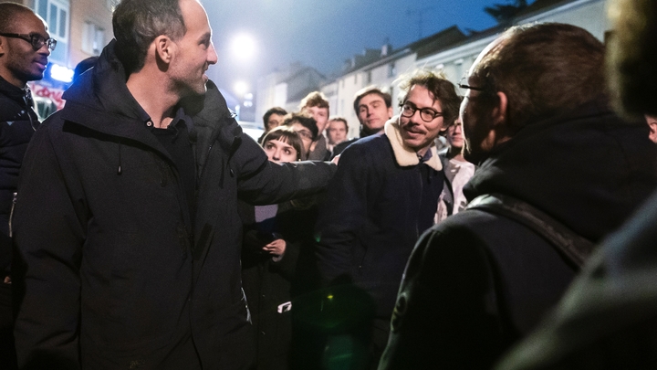 Les cofondateurs de Place publique, Raphaël Glucksmann (g) et Thomas Porcher (d) le 15 novembre 2018 à Paris