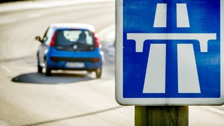 Les concessionnaires d'autoroutes affirment n'avoir "aucune marge de manoeuvre" pour l'application des lois tarifaires fixant les augmentations annuelles des péages, en réponse au souhait de Ségolène Royal de voir ces tarifs gelés en 2015