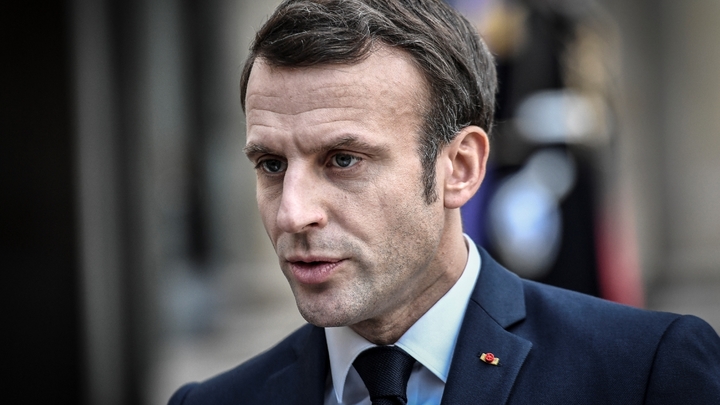 Le président Emmanuel Macron s'exprime devant la presse le 5 février 2020 à l'Elysée, à Paris