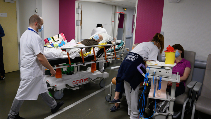 Pontoise:French Prime Minister Elisabeth Borne visits the Rene-Dubos hospital