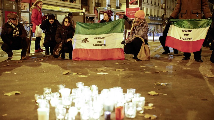 Manifestation nocturene - soutien au peuple iranien - Femme, Vie, Liberte