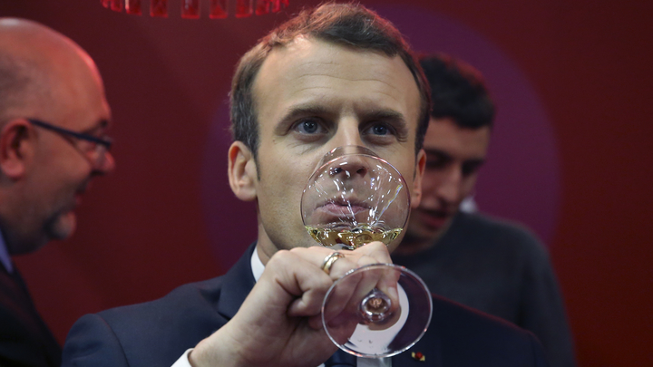 Macron vin 