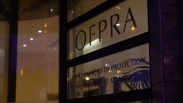 Fenêtre avec le logo de l'OFPRA