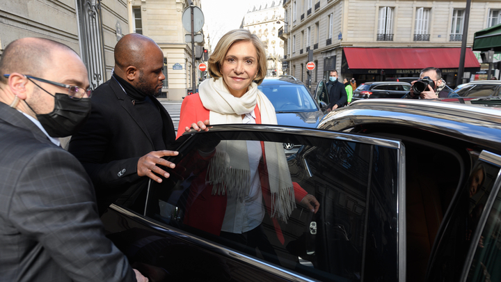 Paris: Pecresse leaves the office of the former French President Nicolas Sarkozy