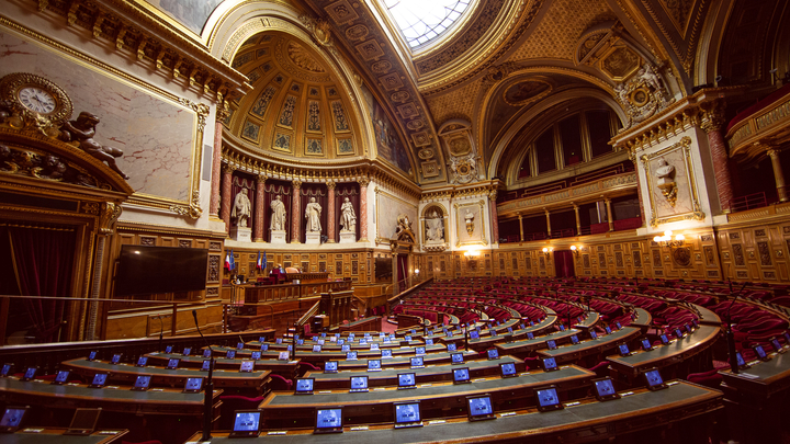 senat hemicycle ecran 026