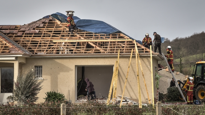 Tornado ravages homes in Serres Sainte Marie