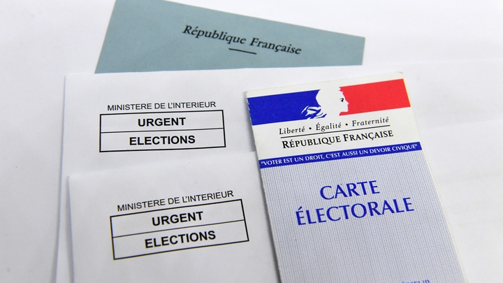 illustration d une carte  electorale pour le vote des elections departementales et regionales de juin 2021