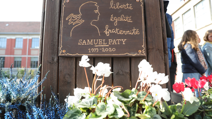 DOUAI : Hommage Samuel Paty