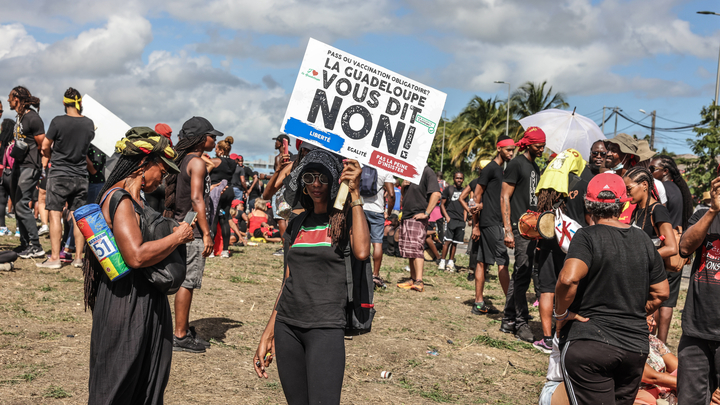 Guadeloupe Rassemblement en soutien au personnels soignants