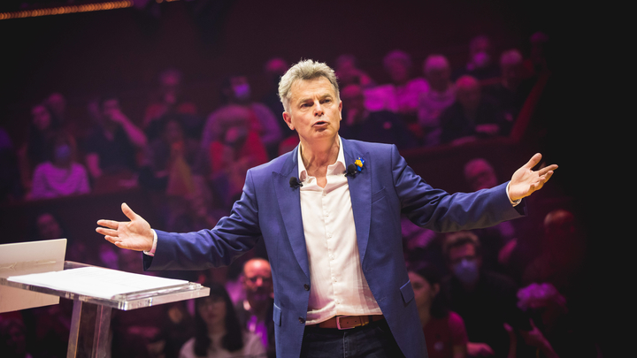 PARIS : Fabien Roussel en Meeting