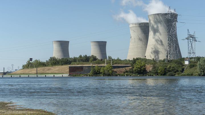 Centrale nucleaire de Dampierre en Burly