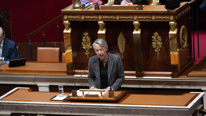 Paris: Borne confirming to force through pension law without parliament vote 49.3