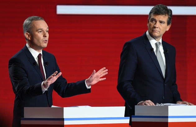 François de Rugy et Arnaud Montebourg lors du deuxième débat télévisé de la primaire du PS et de ses alliés, le 15 janvier 2017, à Paris.