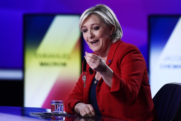Marine Le Pen sur France 2 à Paris, le 20 avril 2017 