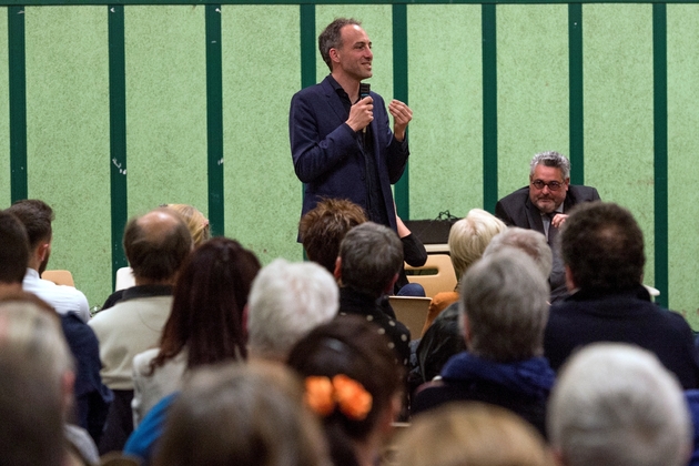 L'essayiste Raphaël Glucksmann, à la tête de la liste soutenue par le PS aux Européennes, lors d'un meeting de campagne, le 29 mars 2019 à Clermont-Ferrand
