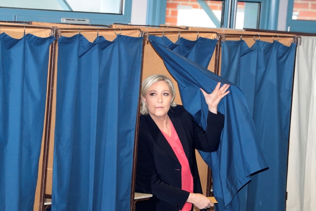 Marine Le Pen après avoir voté à Hénin-Beaumont le 7 mai 2017
