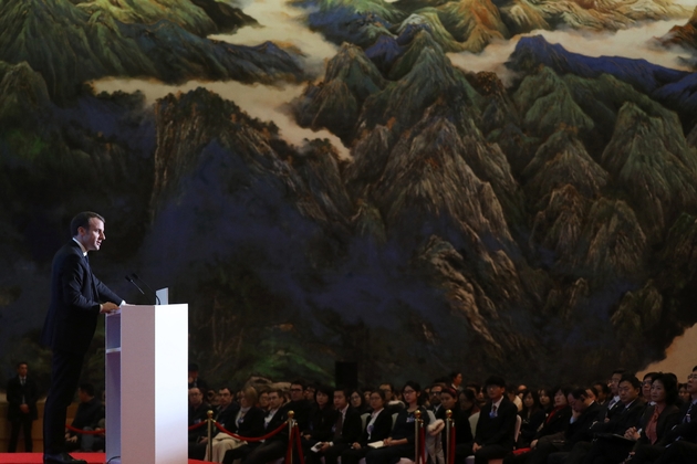 Emmanuel Macron prononce un discours au palais Daminggong, à Xian, en Chine, le 8 janvier 2018