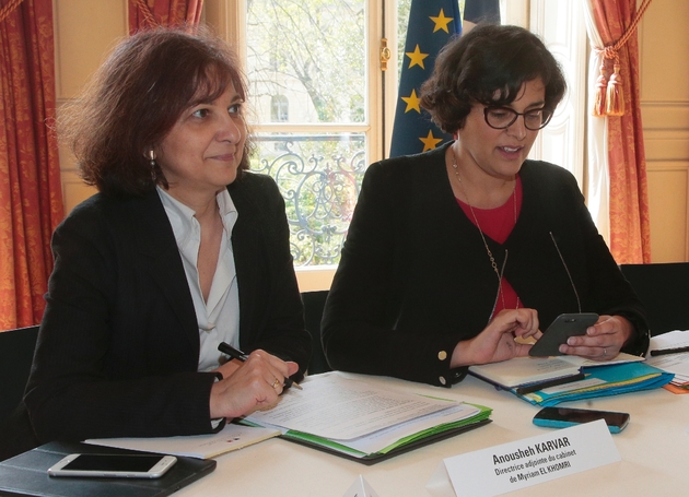 Ex-directrice de cabinet de la ministre socialiste du Travail Myriam el-Khomri, Anousheh Karvar, ici la 6 avril 2016 à Paris, est aujourd'hui responsable éducation d'En Marche!