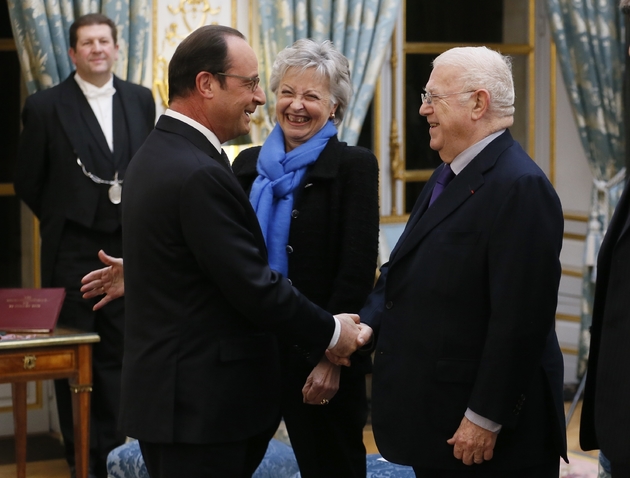 Michel Charasse avec le président François Hollande en 2015 à la mairie de Puy-Guillaume (Puy-de-Dome)