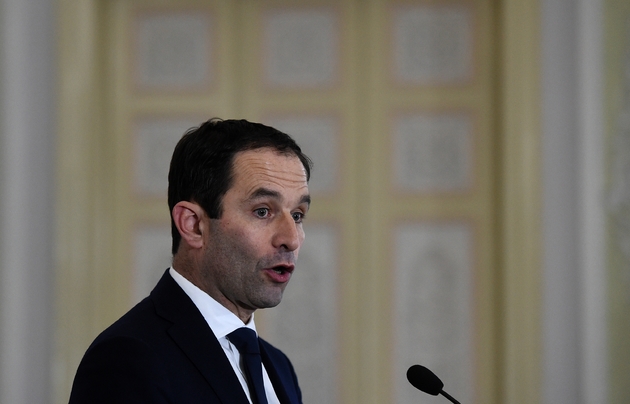 Benoît Hamon, candidat de la gauche à la présidentielle, le 18 février 2017 à Lisbonne, au Portugal